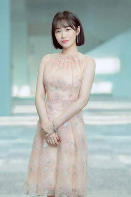 Wei Yunxi photo 2