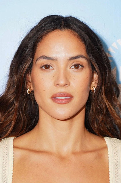 Adria Arjona - 20