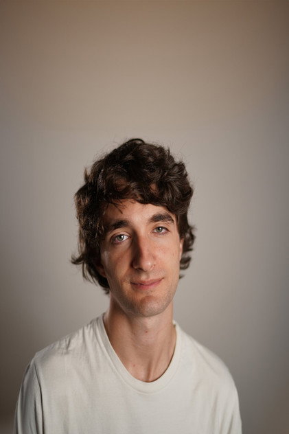 Valentín Gravina photo 2