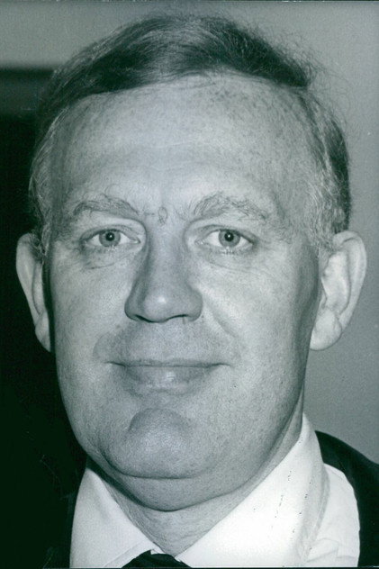 Joss Ackland - 5