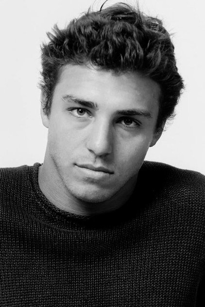 Tanner Zagarino photo 4
