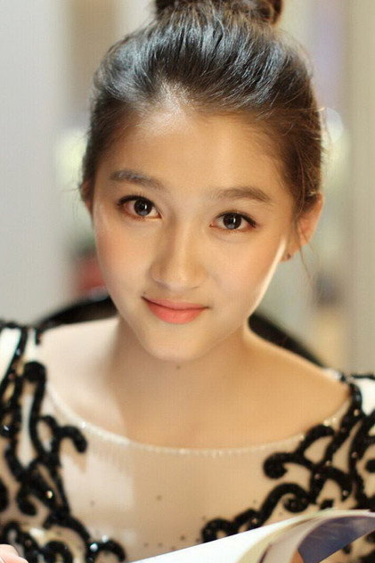 Guan Xiaotong - 9