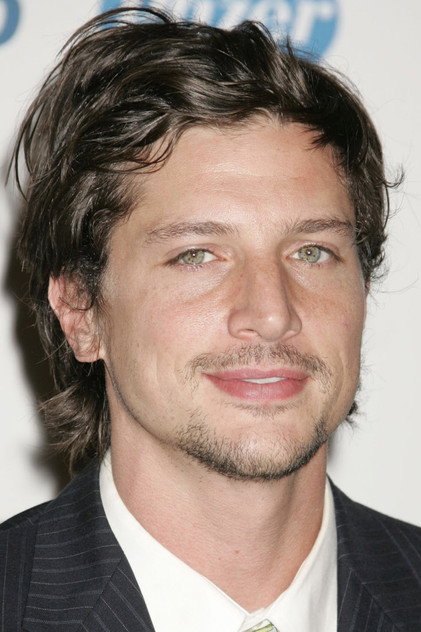 Simon Rex - 9