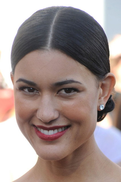 Julia Jones - 8