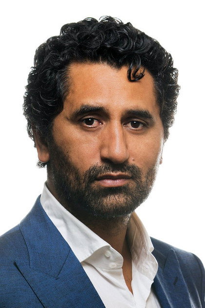 Cliff Curtis - 8