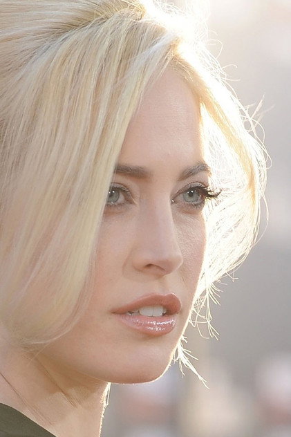 Charlotte Sullivan - 5