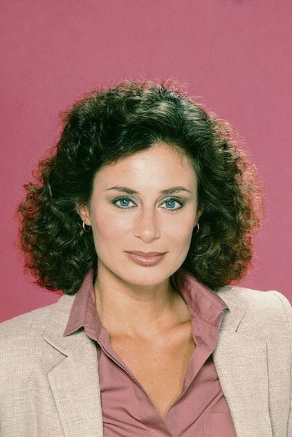 Mimi Kuzyk - 4