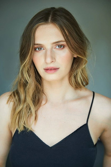 Annie Shapero headshot