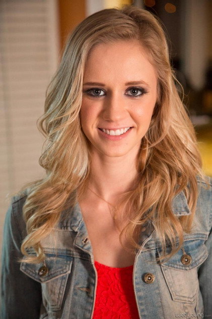 Rachel James photo 2