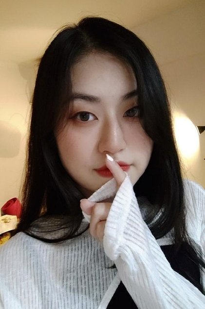 江月 Yue Jiang 江月 Yue Jiang