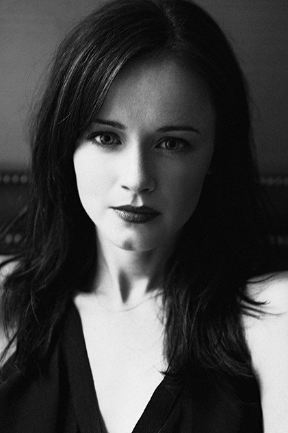 Alexis Bledel - 7