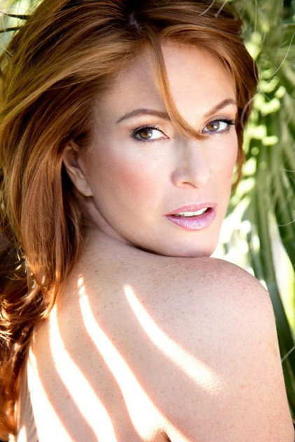 Angie Everhart - 6