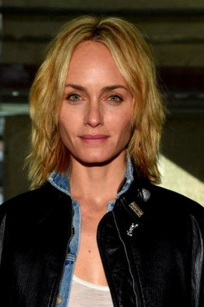 Amber Valletta - 5