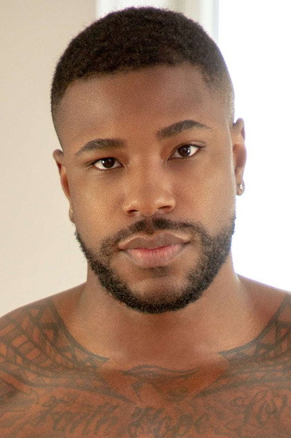 Reign photo 4