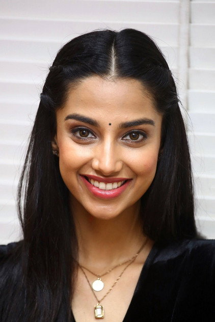 Meenakshi Chaudhary photo 8