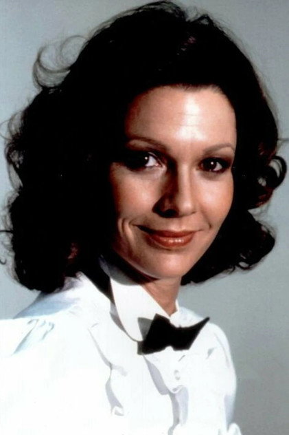 Pamela Salem - 5