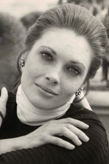 Hildegard Neil - 4