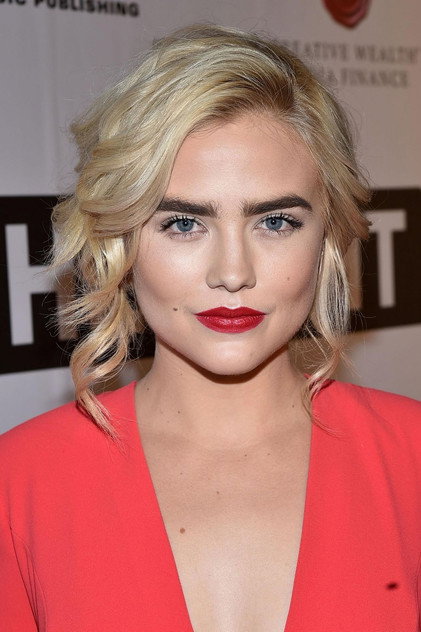 Maddie Hasson - 7