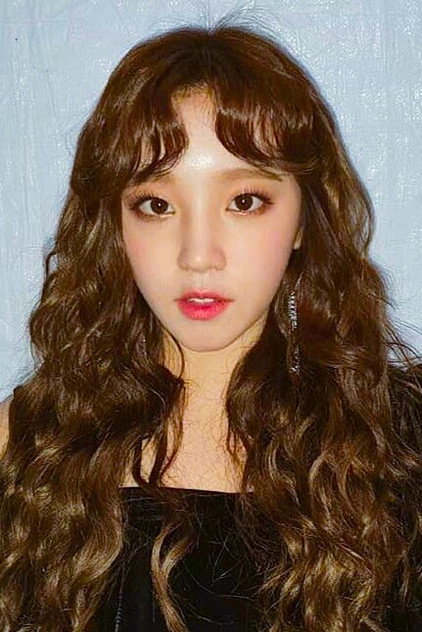 Song Yuqi - 8