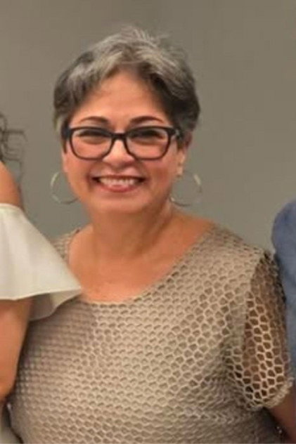Dacia Medina