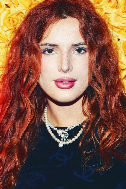 Bella Thorne photo 21
