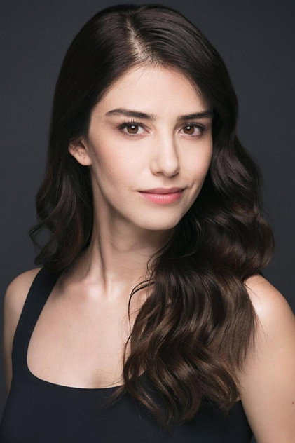 Özge Gürel - 4