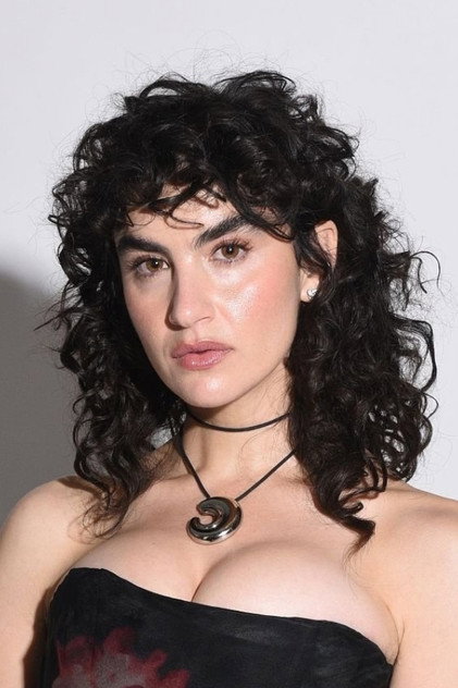 Sarah Yarkin - 6