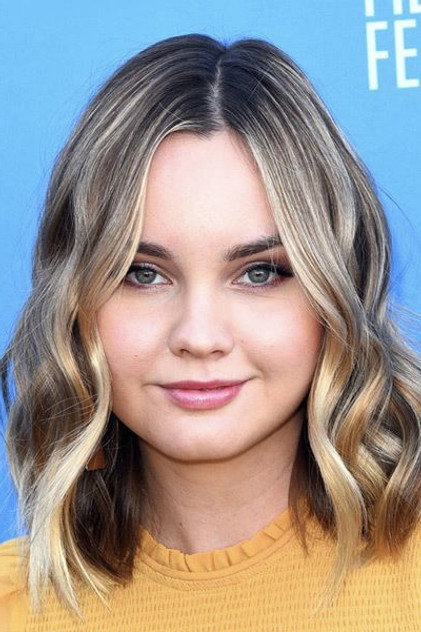 Liana Liberato - 8