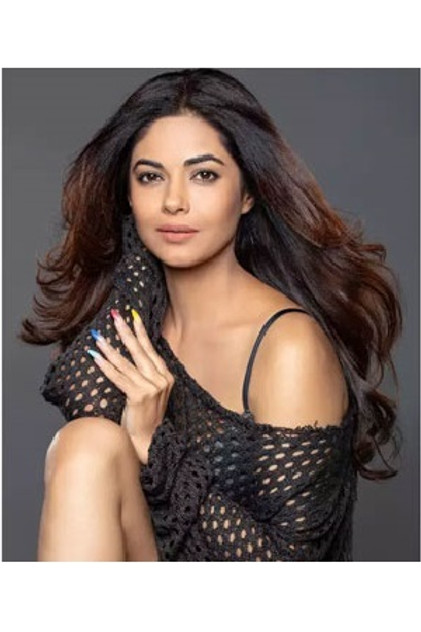 Meera Chopra - 4