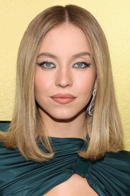 Sydney Sweeney - 15
