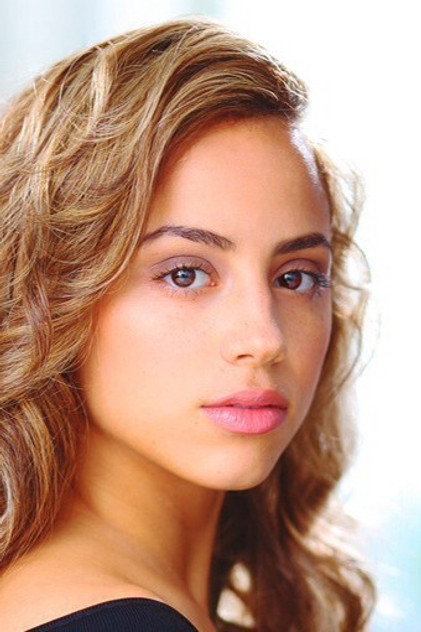 Kiana Madeira - 4
