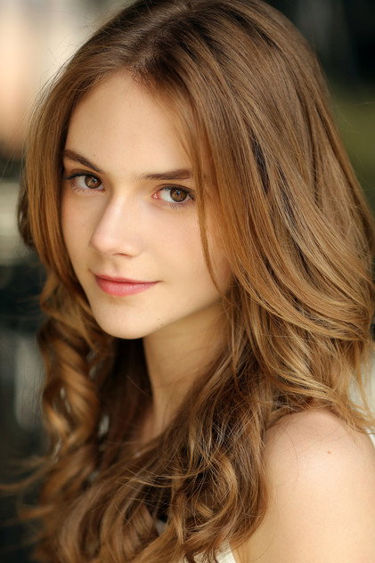Emilia Jones - 4