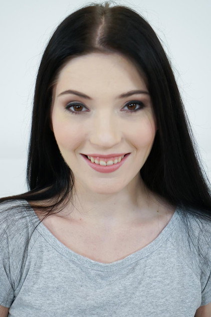 Image of Mia Evans