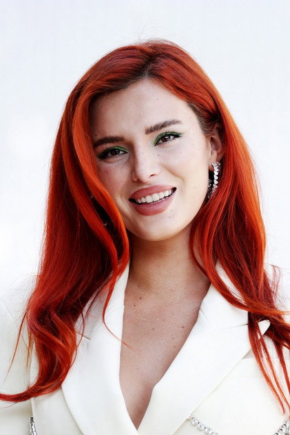 Bella Thorne - 16