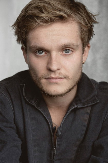 Tom Glynn-Carney - 5
