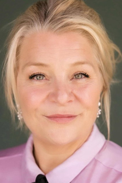Signe Lindkvist - 11