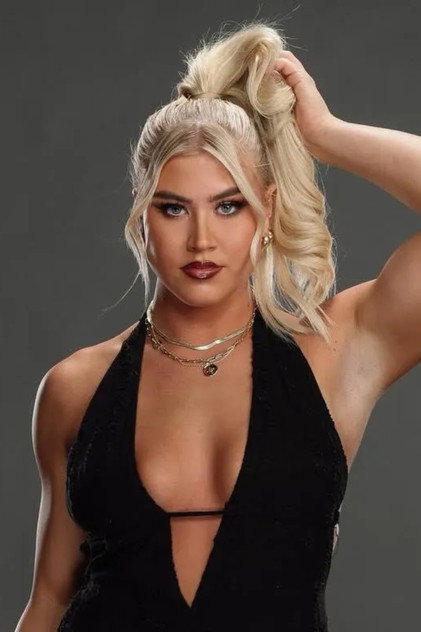 Olena Sadovska headshot