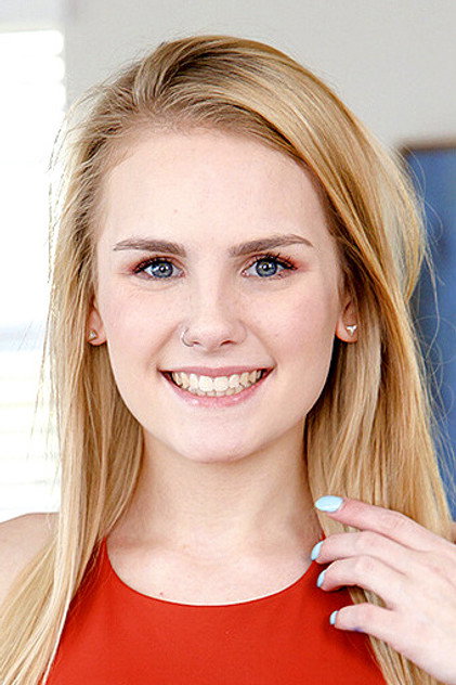 Natalie Knight photo 2