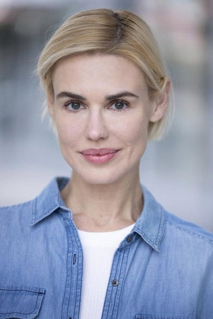 Ana Bergman photo 4