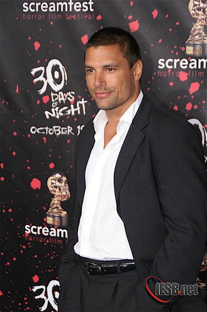 Manu Bennett - 6