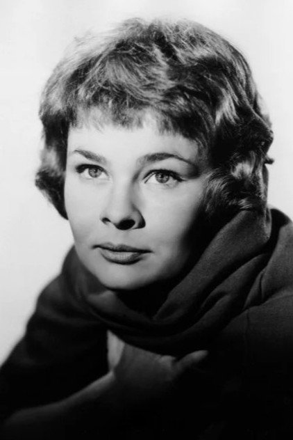 Judi Dench - 6