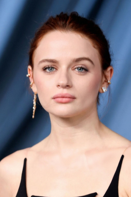 Joey King - 17