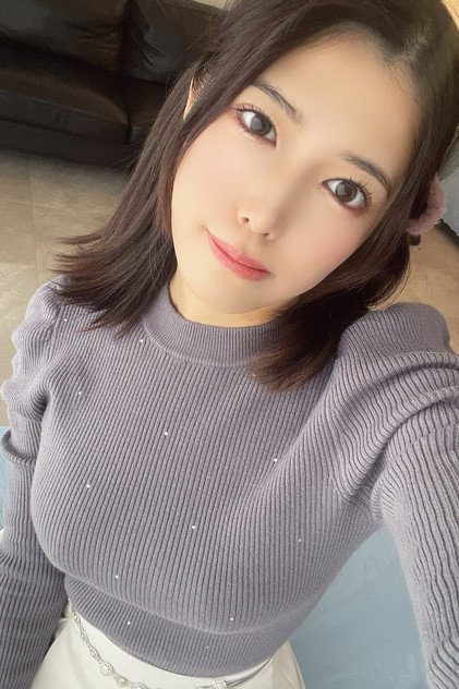 Miu Aona photo 3