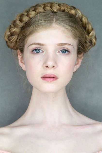Elena Kampouris - 10