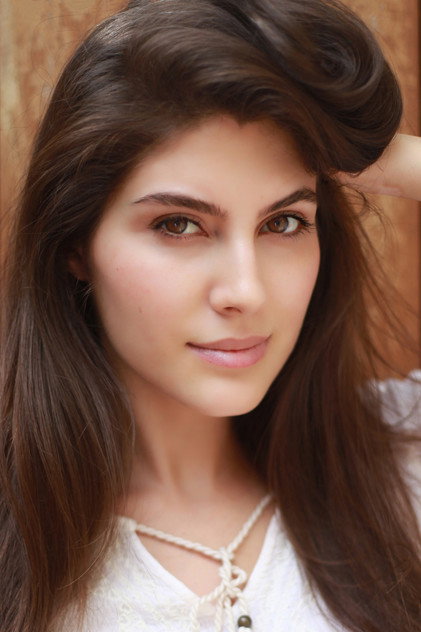 Elnaaz Norouzi - 5