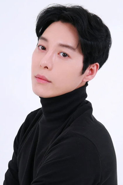 Han Ki-woong Biography and Full Filmography - MovieWise