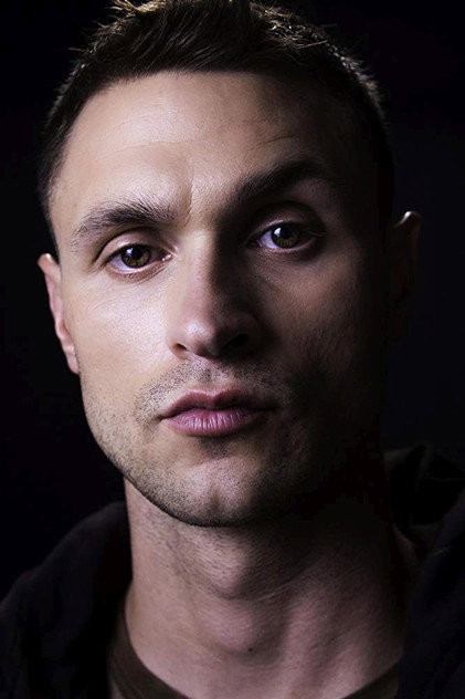 Derek Thompson photo 4