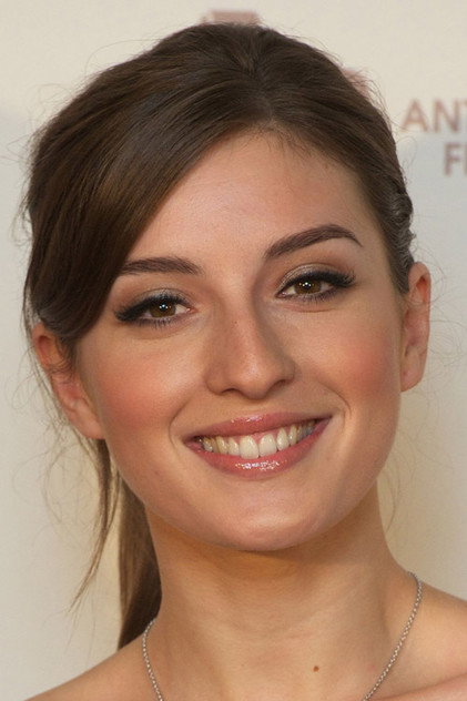 María Valverde - 5