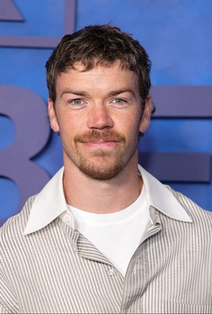 Will Poulter photo 7