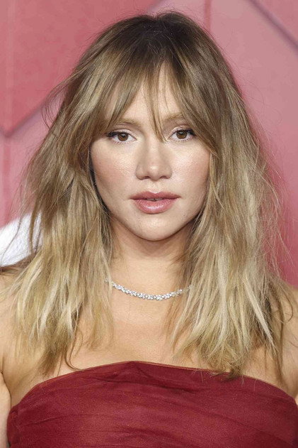 Suki Waterhouse photo 18